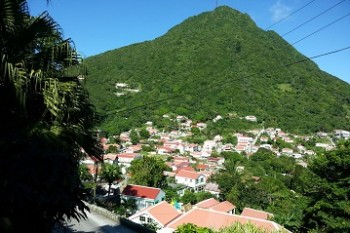 Renewable energy and intelligent grids for the island of Saba